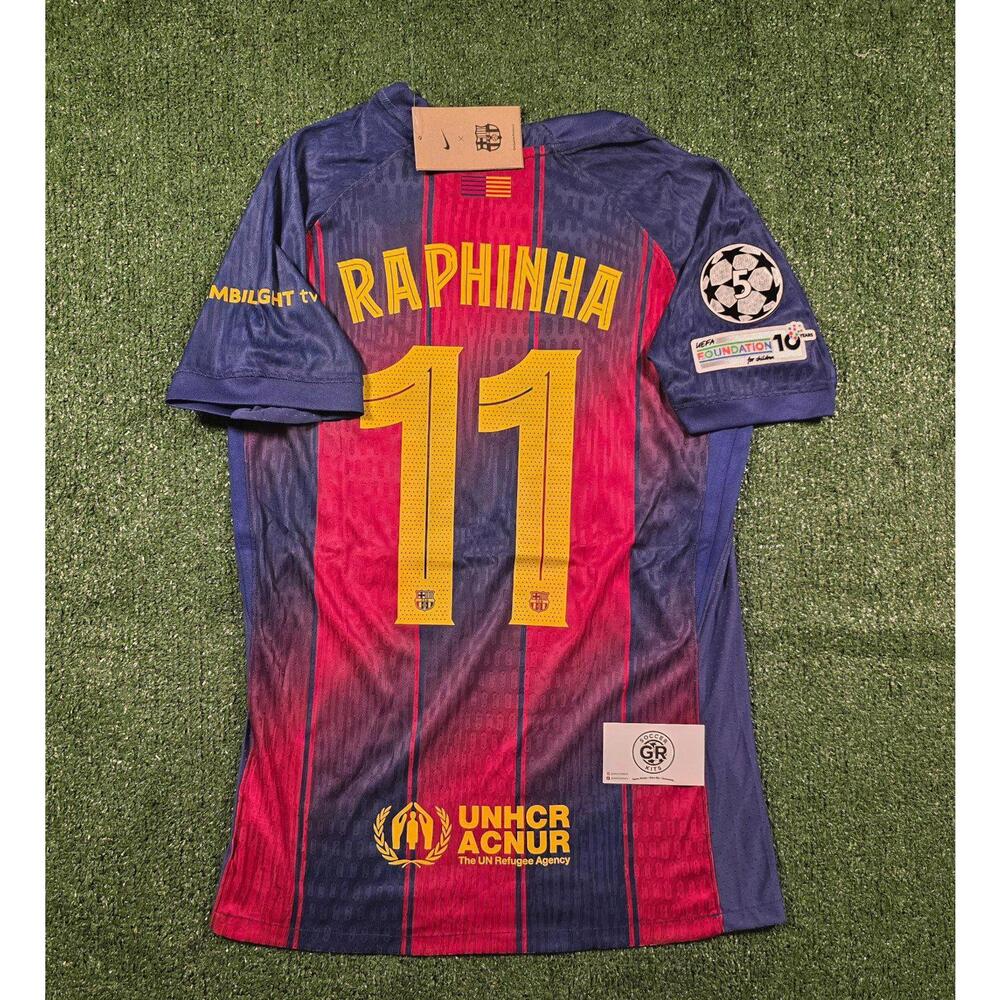 FC Barcelona 25/26 Home Kit – Raphinha #11 (Player Version)